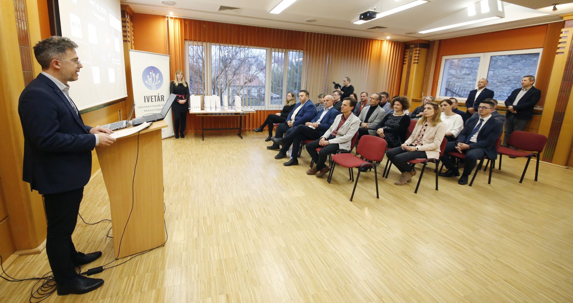 2025-ben is díjaztuk az év informatikatanárait